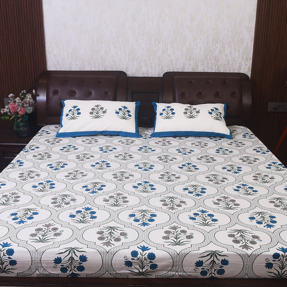 Bird & Floral Printed Cotton Bedsheet Set – King Size Elegance