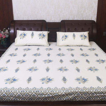 Elegant Cotton Printed Bedsheet with Blue Floral Motifs – Soft & Breathable King Size