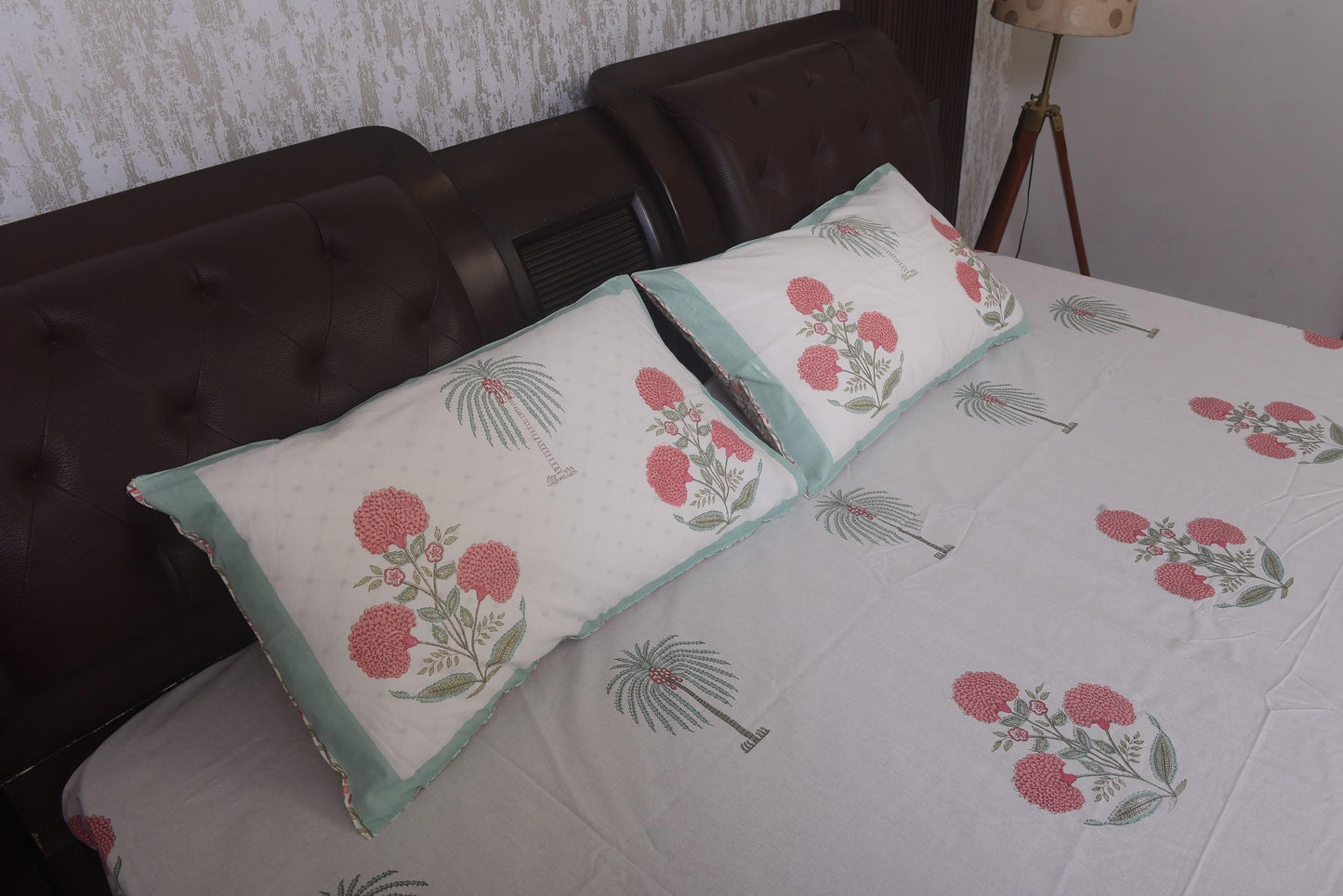 Palm & Petal Cotton Bedsheet