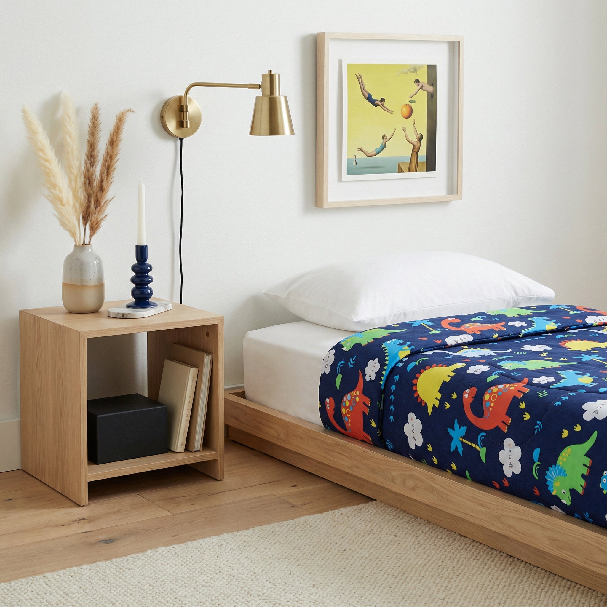 Wild Friends Cozy Comforter Secondary image