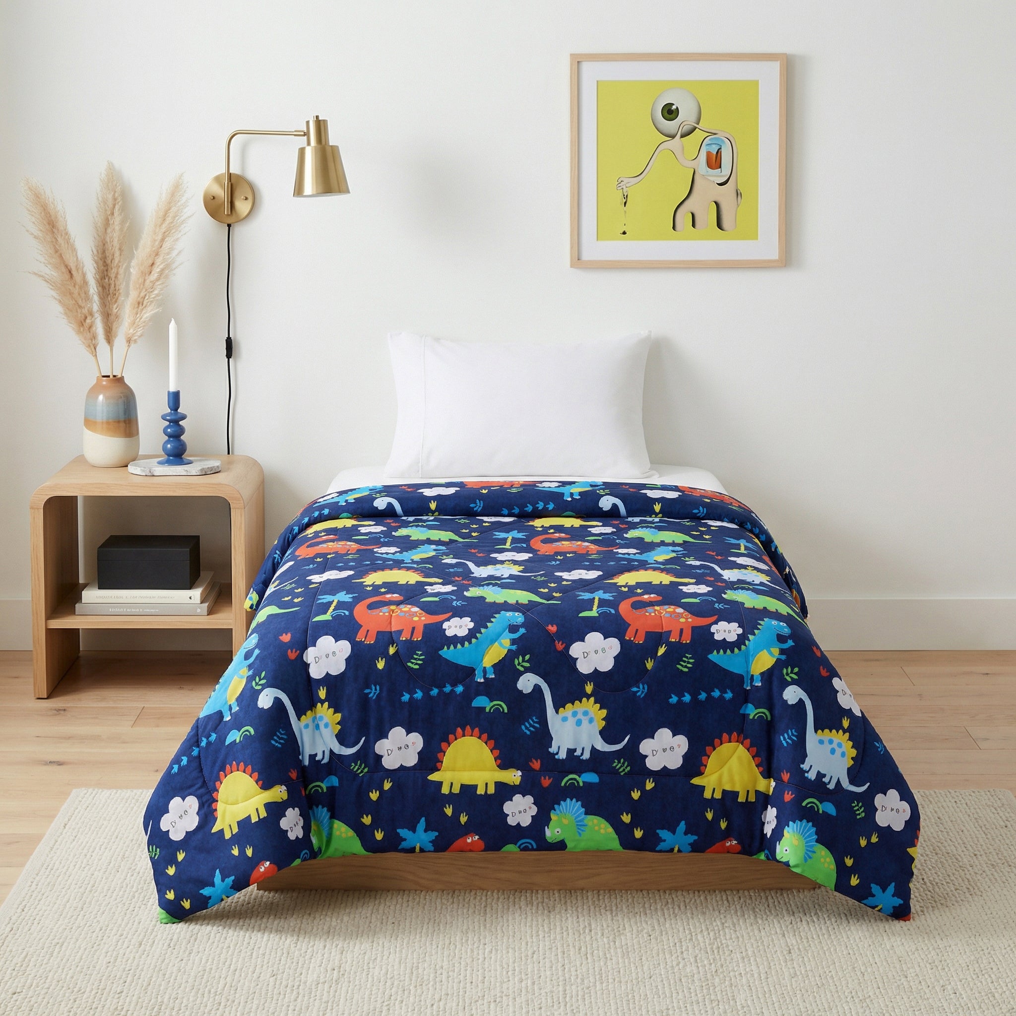 Wild Friends Cozy Comforter Main image
